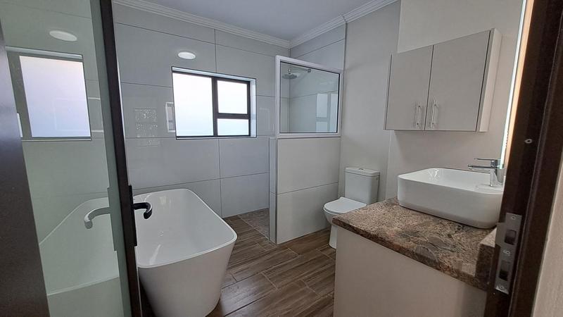 4 Bedroom Property for Sale in Stilbaai Wes Western Cape